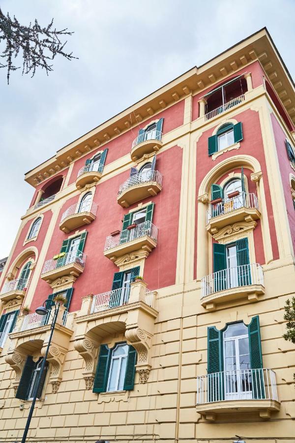 Suite Klimt P.Zza Amedeo Naples Exterior photo